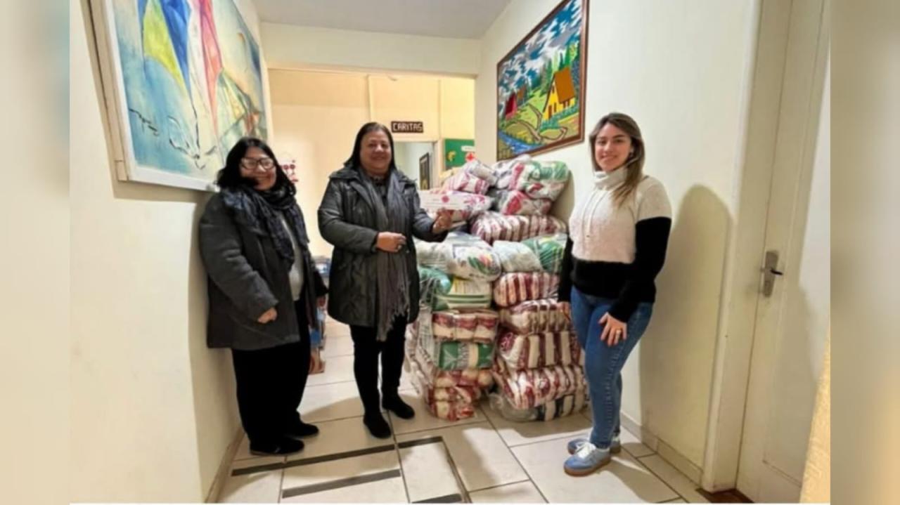 Santa Casa recebe doações da Cáritas Diocesana e Colégio Franciscano Espírito Santo