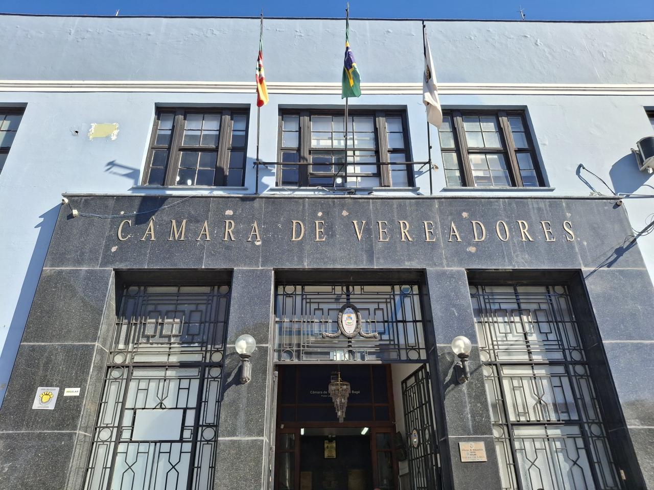 Vereadora solicita esclarecimentos sobre concurso público da Prefeitura de Bagé