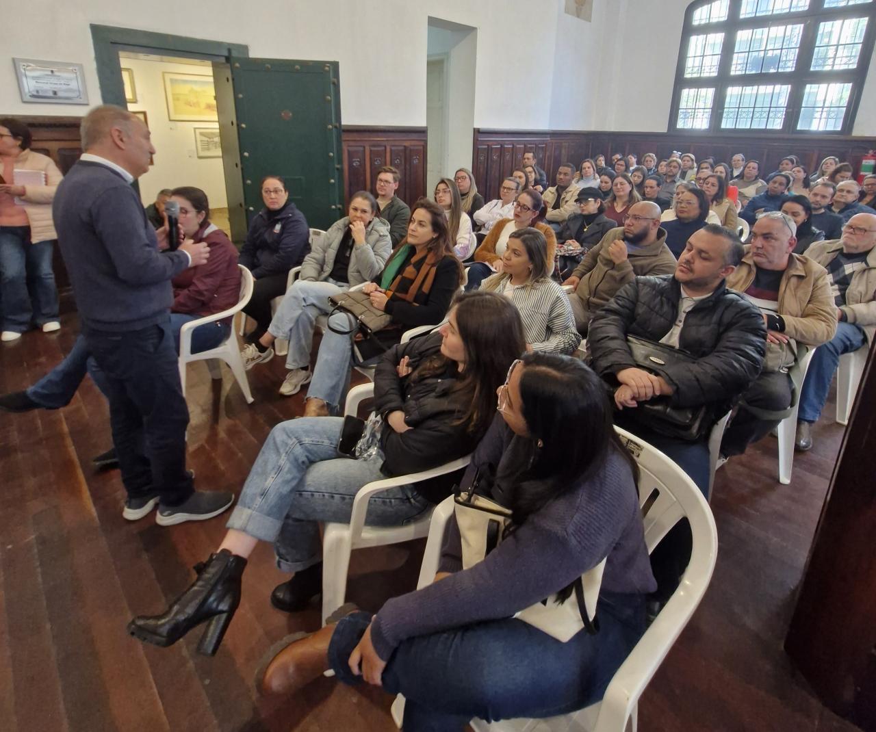 Casa de Cultura sedia capacitação de profissionais da saúde