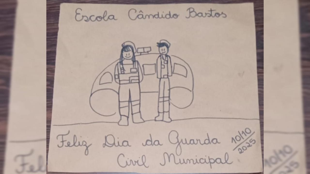 Guarda Civil Municipal recebe homenagem de alunos da Escola Cândido Bastos