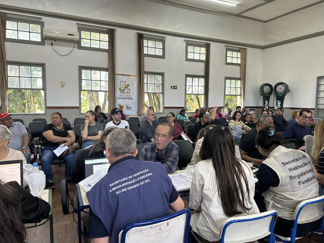 Regularização da antiga Cohab atende 400 pessoas em dois dias de mutirão