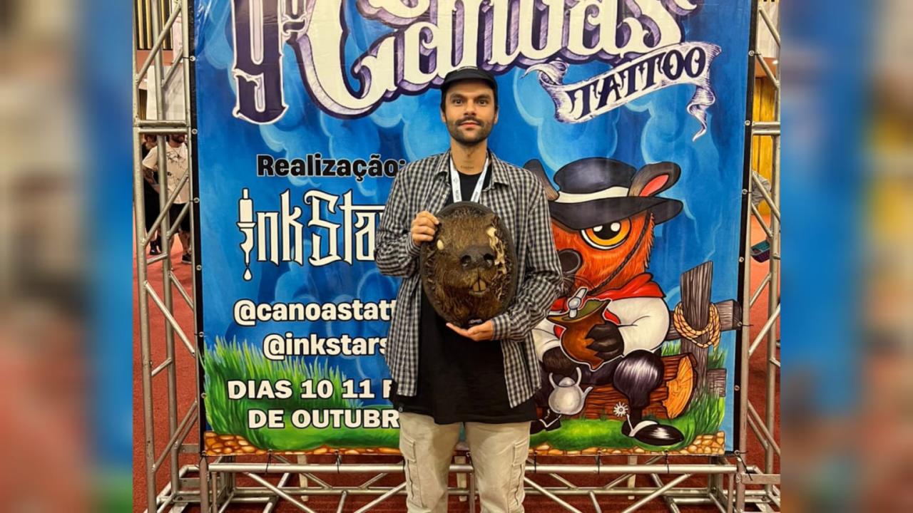 Tatuador bageense é destaque em evento estadual