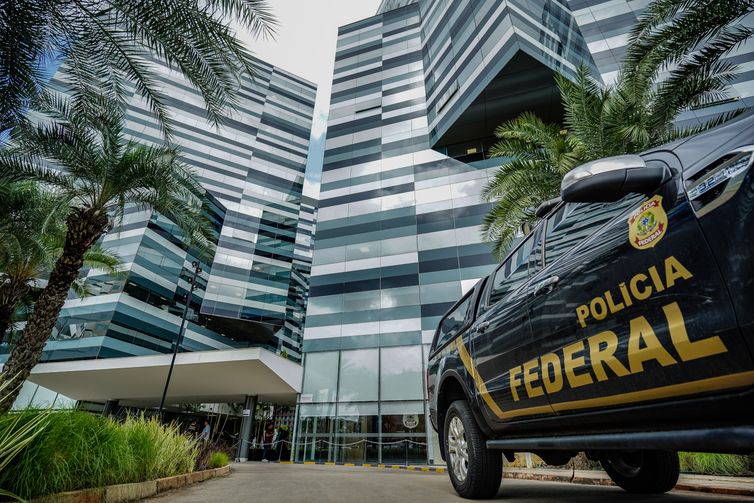 Anderson Torres e Ramagem são demitidos da PF após condenação