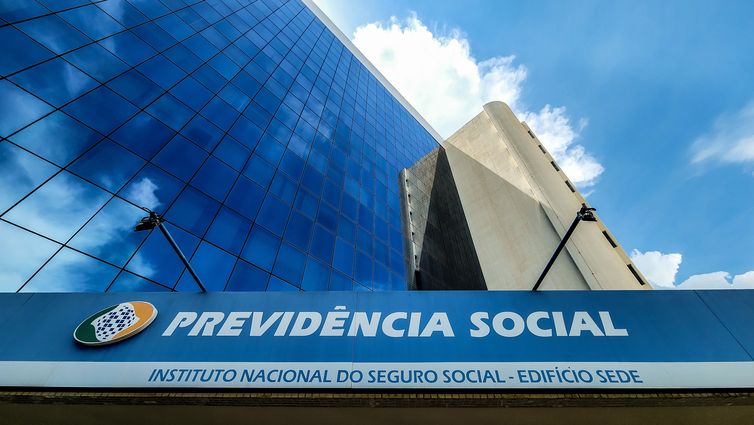 Justiça paga R$ 2,3 bi em atrasados do INSS; veja quem tem direito