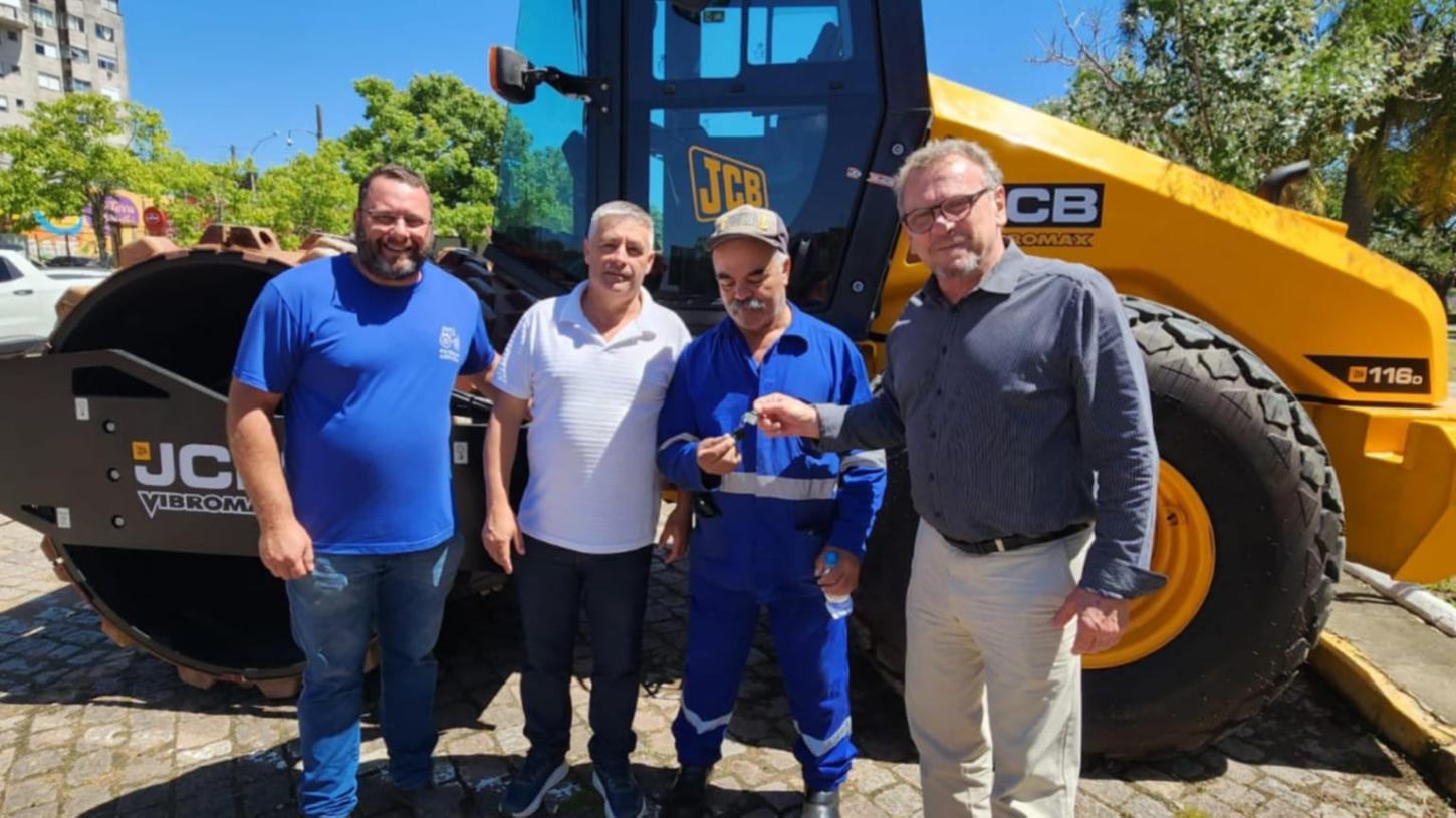 Município recebe mais um equipamento para utilização nas vias
