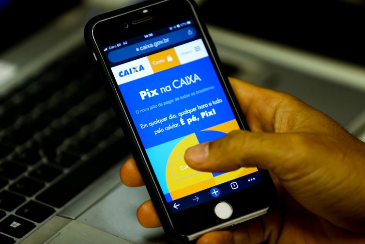Pix bate recorde e supera 313 milhões de transações em um dia