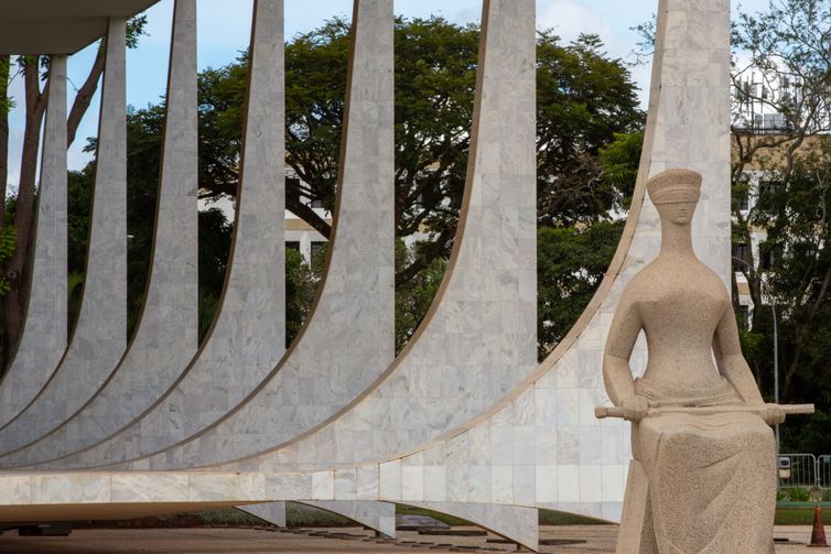 STF retoma julgamento sobre benefício a vítimas de violência doméstica