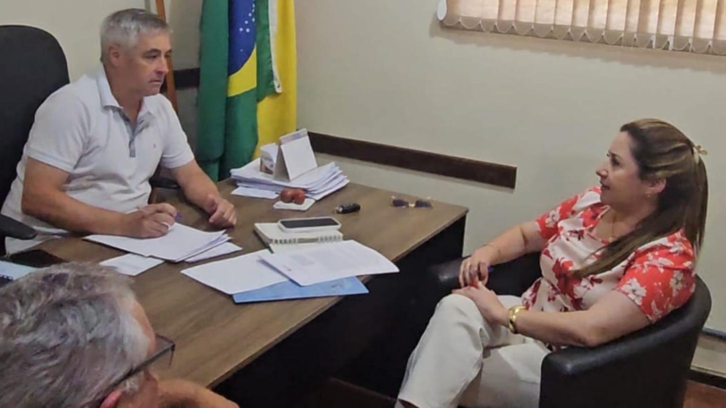 Manutenção das estradas rurais é tema de reunião com a SDR