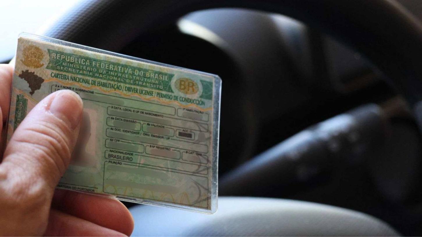 Proposta busca prioridade para pessoa com deficiência de baixa renda na CNH gratuita