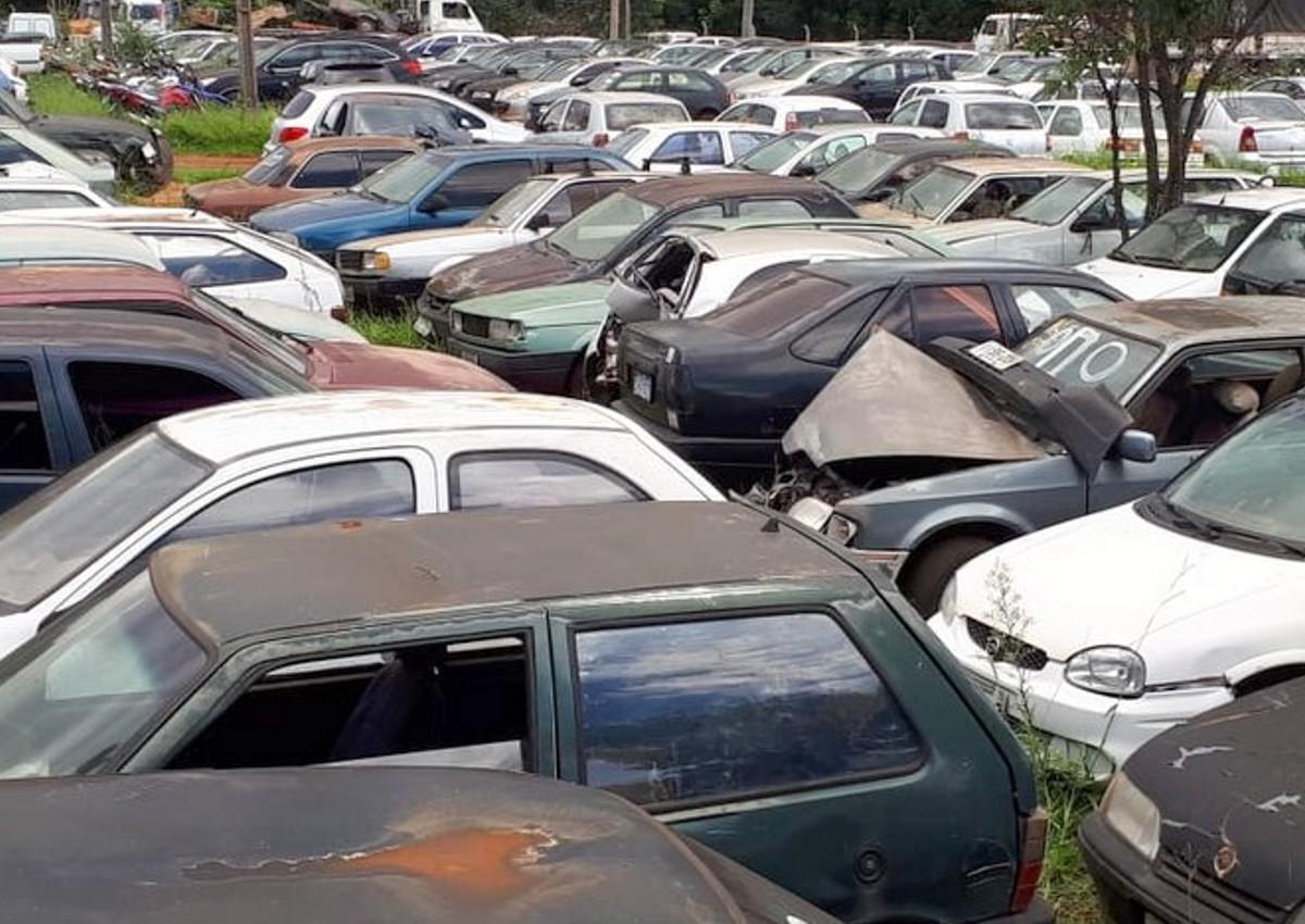 Edital do Detran/RS convoca donos de veículos recolhidos em depósito