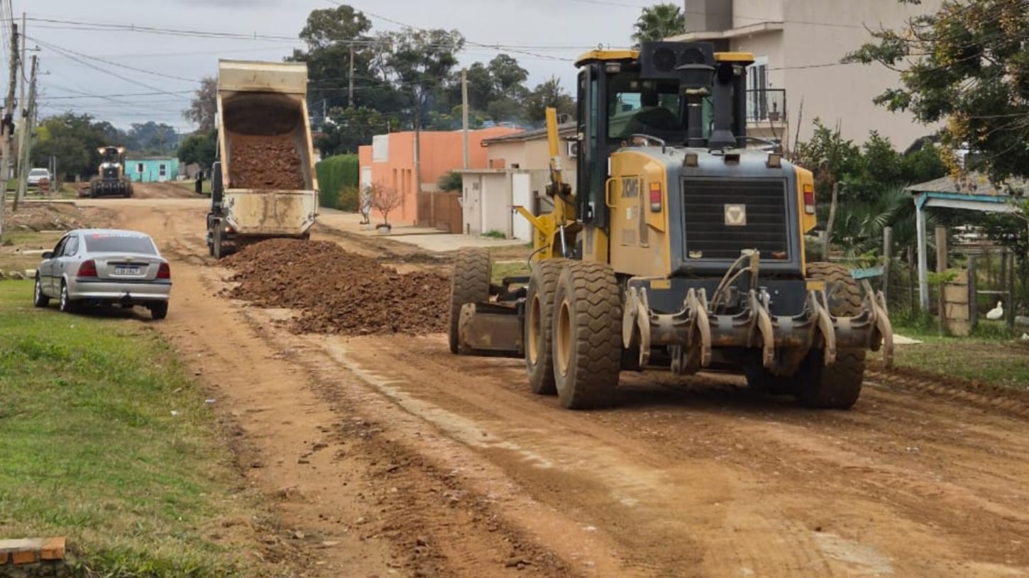 Fim de semana foi de recuperação de vias urbanas em vários bairros de Bagé