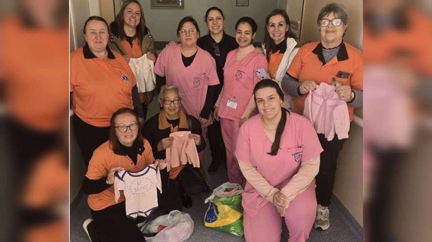 Santa Casa recebe doação de roupinhas para bebês